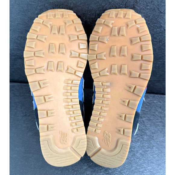 New Balance 574 Classics Youth Kids Size 5 - Picture 12 of 15